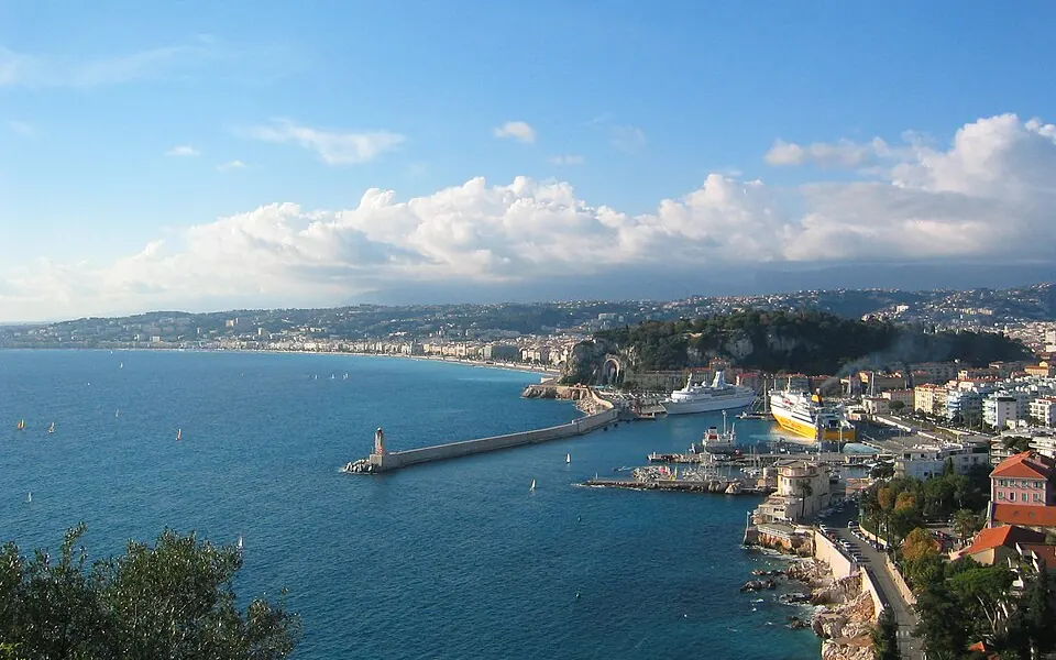 Nice, préfecture des Alpes-Maritimes