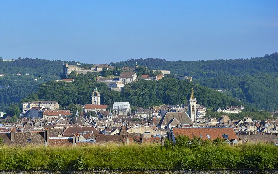 Besançon, préfecture du Doubs