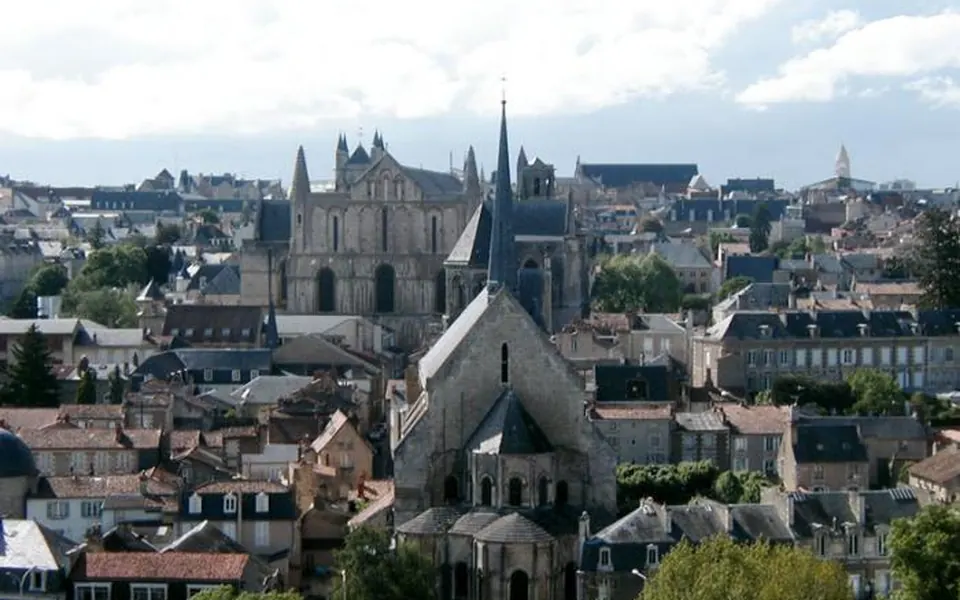 Poitiers, préfecture de la Vienne